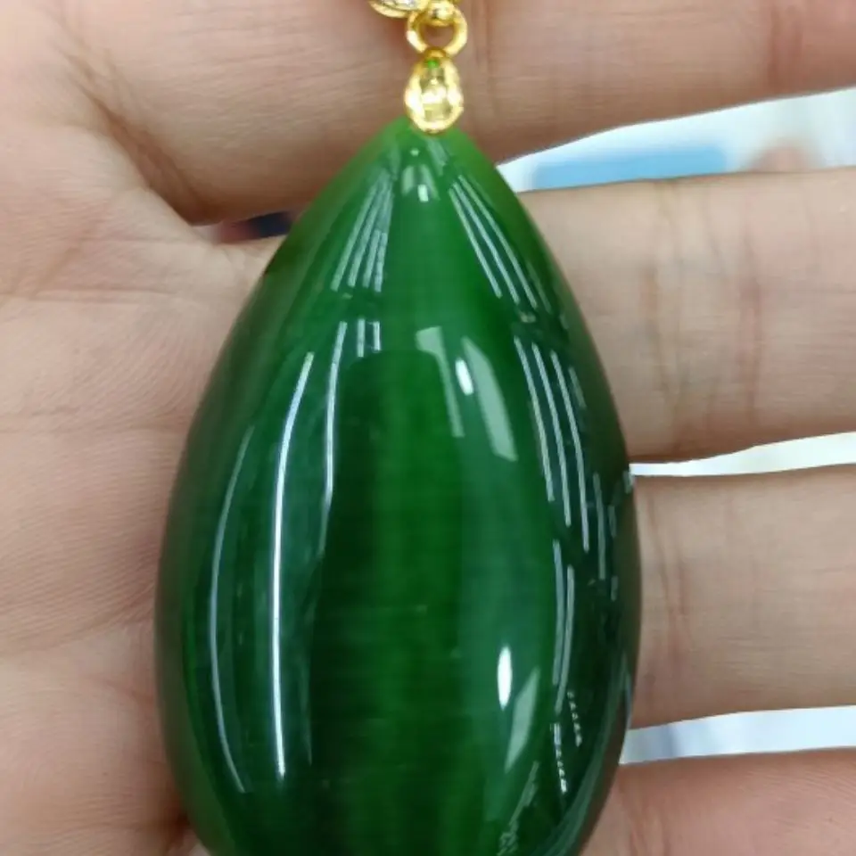 Green Water Drop Jade Pendant Necklace for Women — feature 4