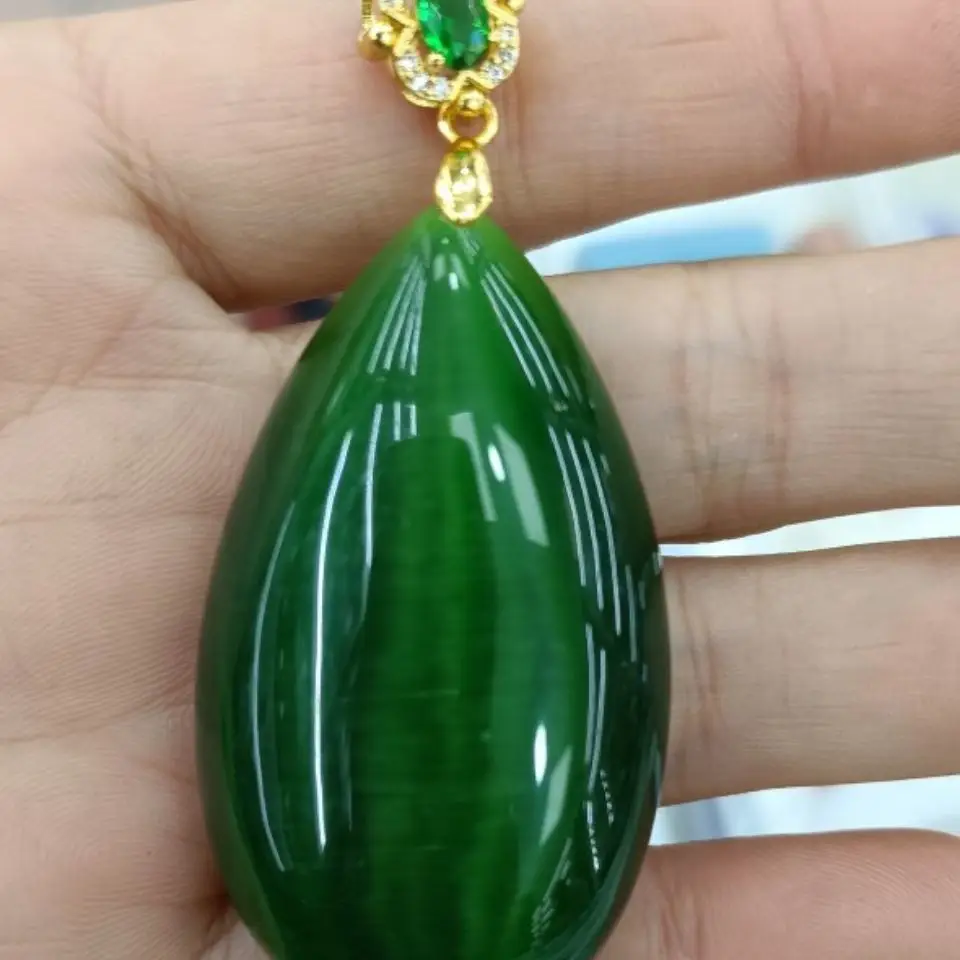 Green Water Drop Jade Pendant Necklace for Women — feature 5