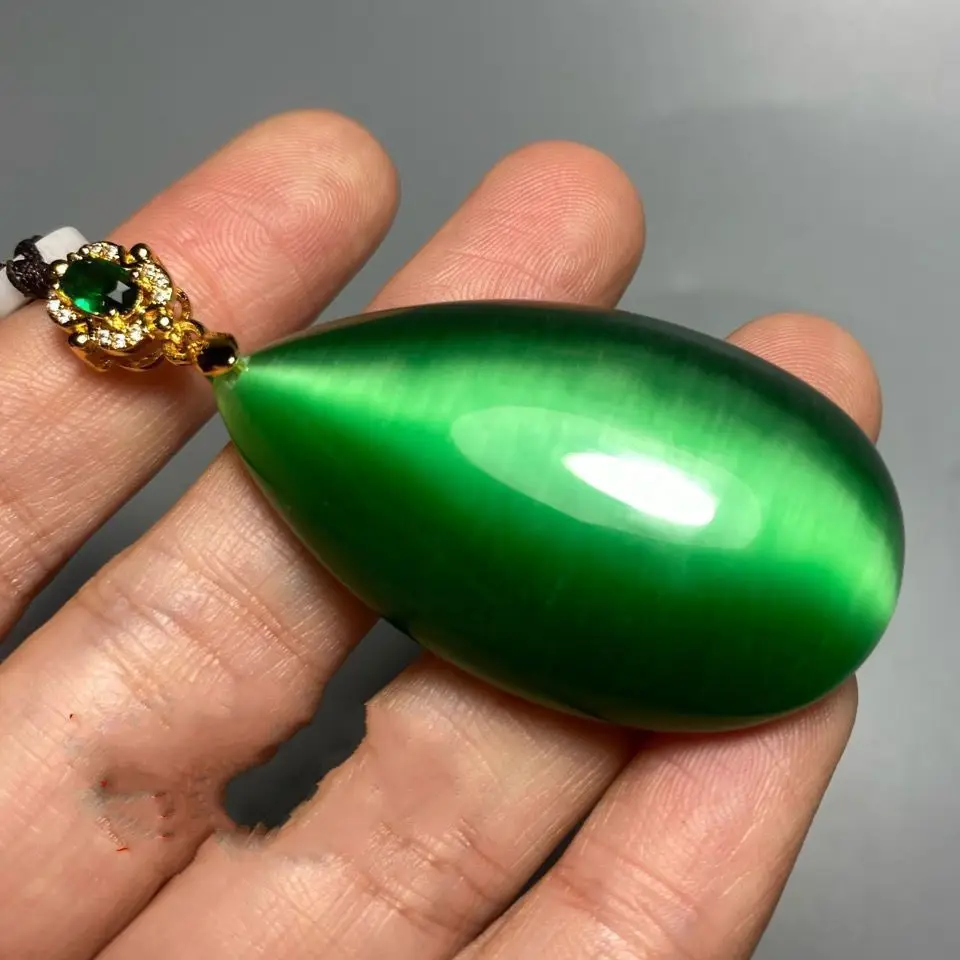 Green Water Drop Jade Pendant Necklace for Women — feature 8