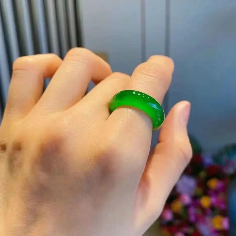 Ice Yang Green Jade Ring Unisex Hot Green - Image 4
