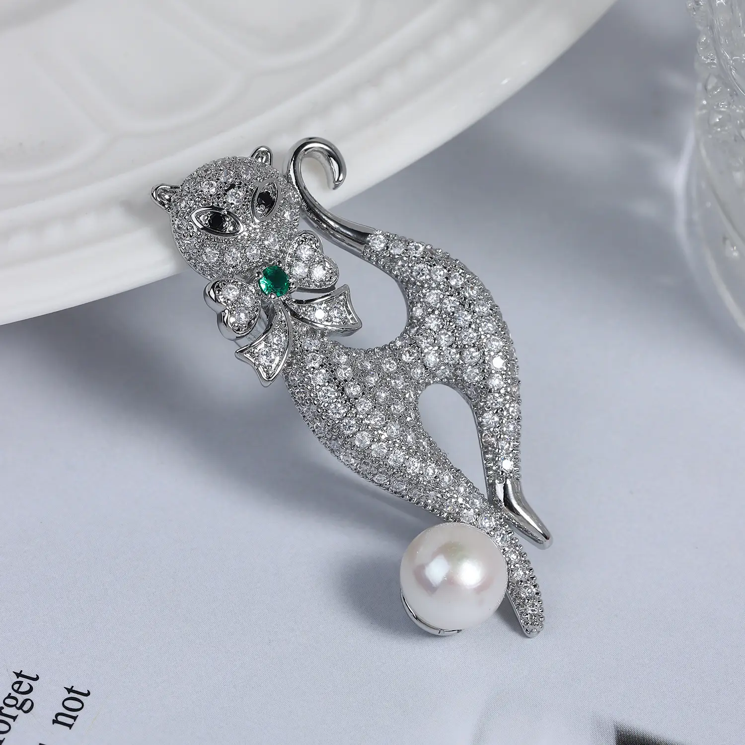 Dream Crystal Butterfly Brooch with Pearl for Women - Image 13