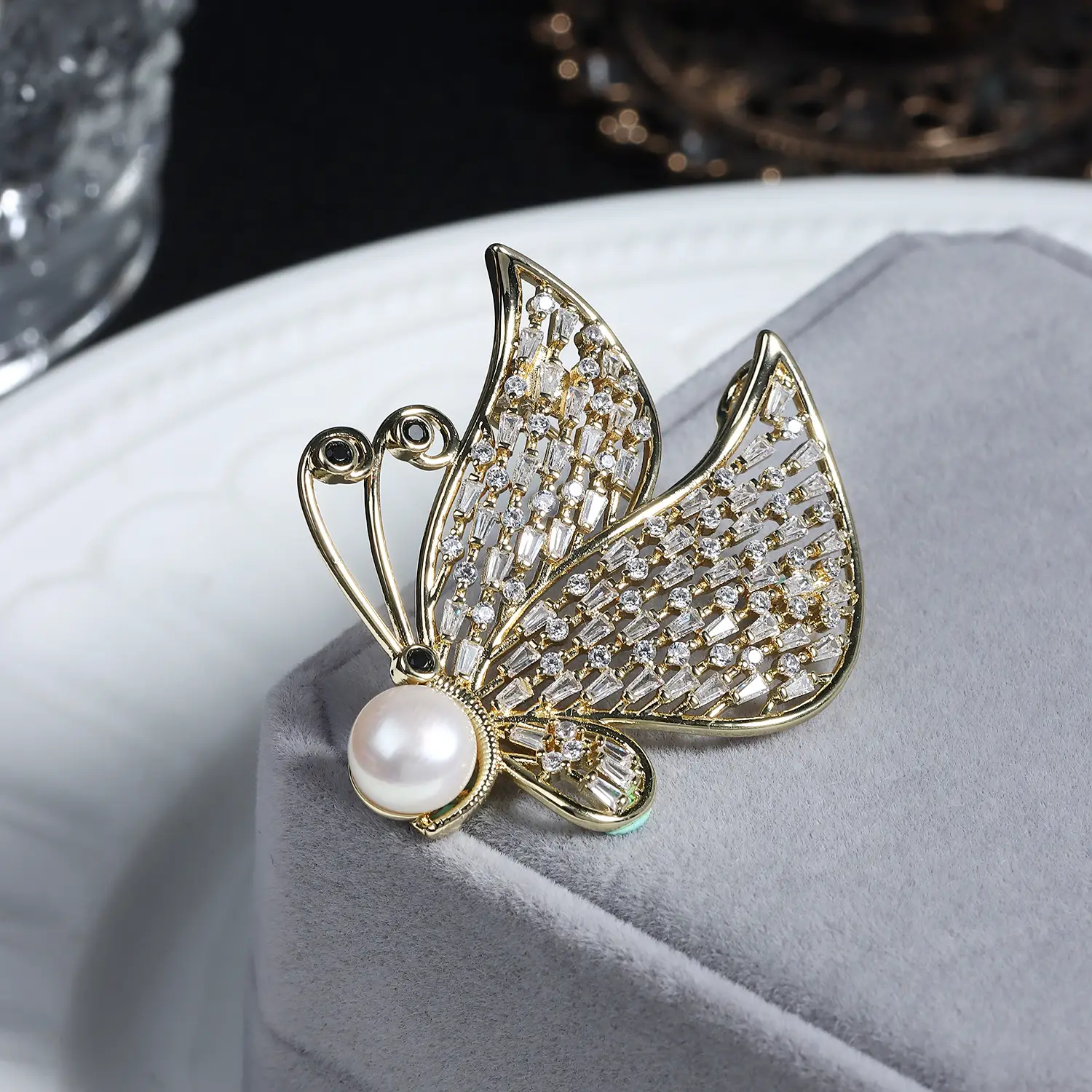 Dream Crystal Butterfly Brooch with Pearl for Women - Image 7