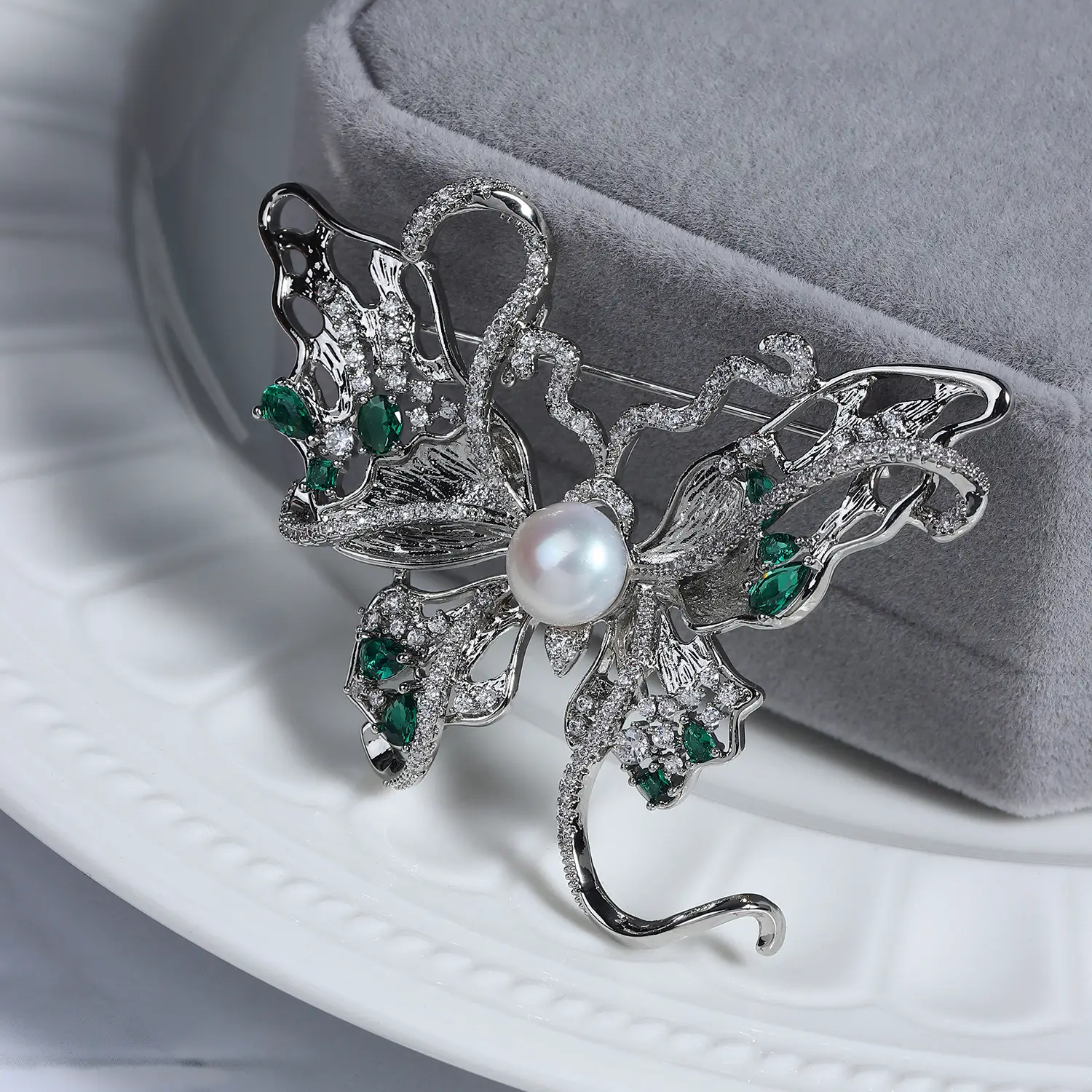 Dream Crystal Butterfly Brooch with Pearl for Women - Image 8