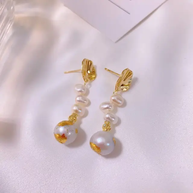Elegant Gold Foil Pearl Earrings for Women - Image 4