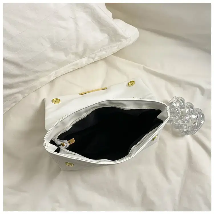 White Quilted Shoulder Bag for Women Autumn Winter 2023 — feature 14