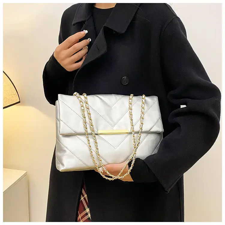 White Quilted Shoulder Bag for Women Autumn Winter 2023 - Image 2