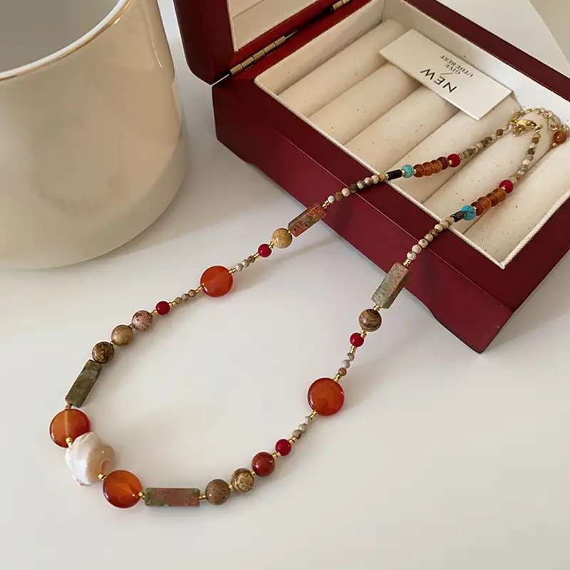 Dunhuang New Chinese Style Necklace Women's Beaded Natural Stone Agate High-grade Woolen Chain Red Stacked Antique Clavicle Chain - Image 4