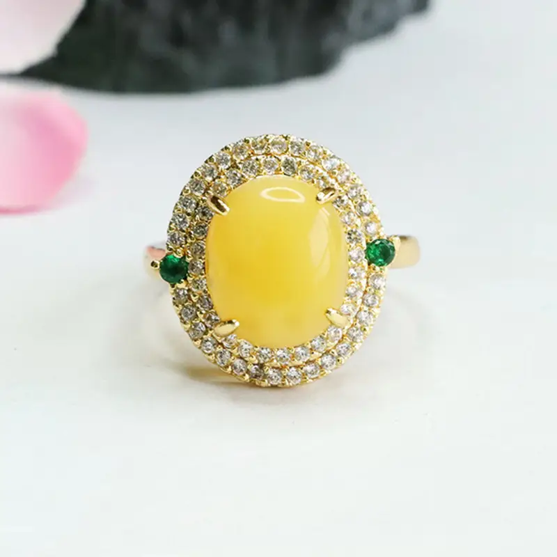 Guan Yu Natural Amber Ring with Green Stones — feature 7