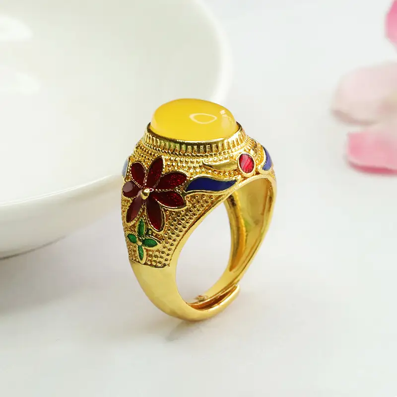Guan Yu Natural Amber Ring Yellow Honey Wax Finger Ring — feature 8