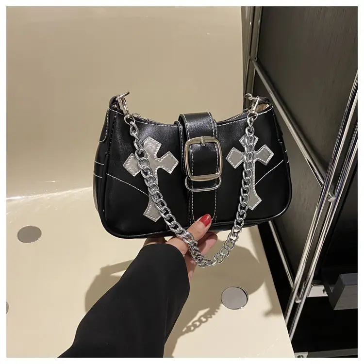 Black Cross Chain Shoulder Bag for Women 2023 — feature 11
