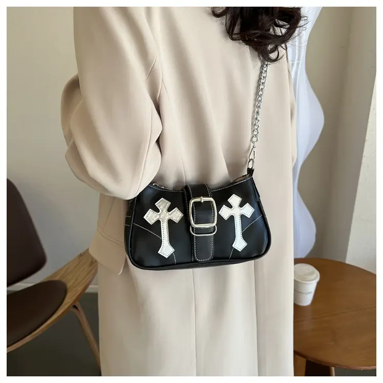 Black Cross Chain Shoulder Bag for Women 2023 — feature 13