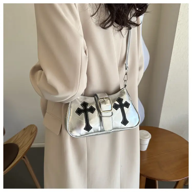Black Cross Chain Shoulder Bag for Women 2023 — feature 15