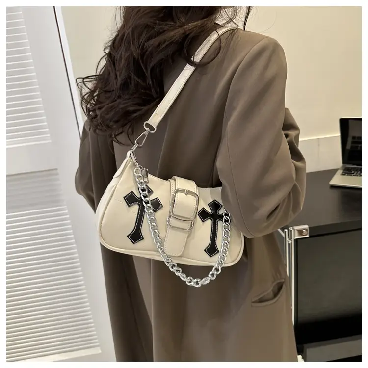 Black Cross Chain Shoulder Bag for Women 2023 — feature 18