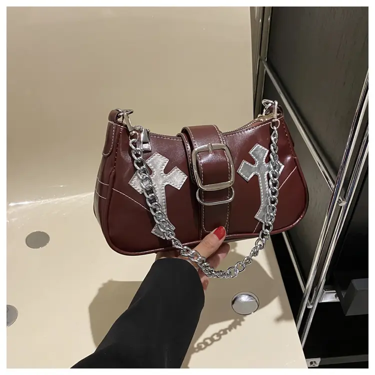 Black Cross Chain Shoulder Bag for Women 2023 — feature 9