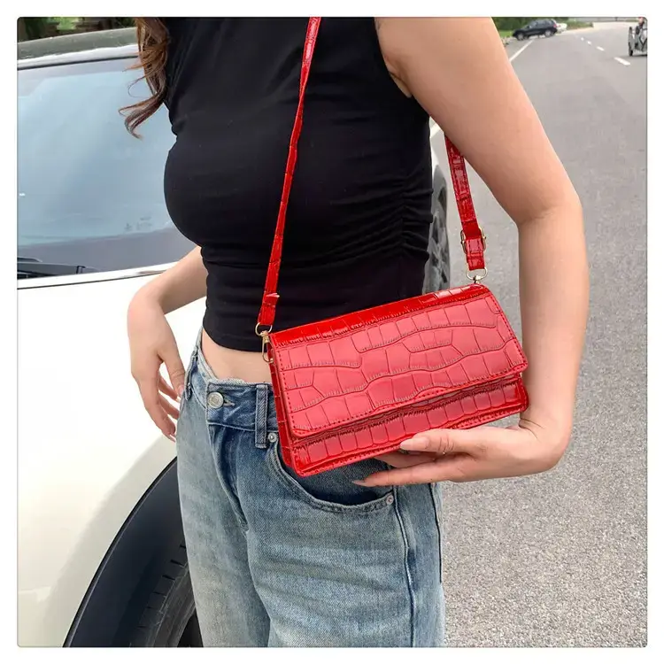 Red Croc Patchwork Shoulder Bag for Women — feature 16