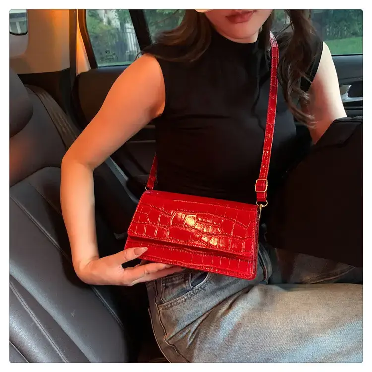 Red Croc Patchwork Shoulder Bag for Women — feature 17