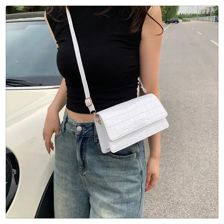 Red Croc Patchwork Shoulder Bag for Women — feature 19