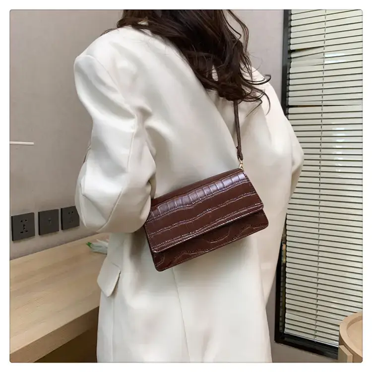 Red Croc Patchwork Shoulder Bag for Women — feature 30
