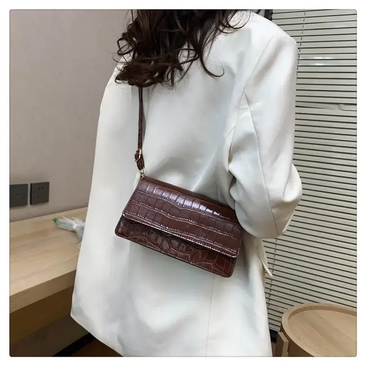 Red Croc Patchwork Shoulder Bag for Women — feature 31