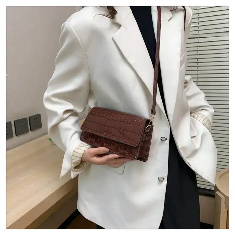 Red Croc Patchwork Shoulder Bag for Women — feature 32