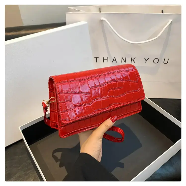 Red Croc Patchwork Shoulder Bag for Women - Image 4