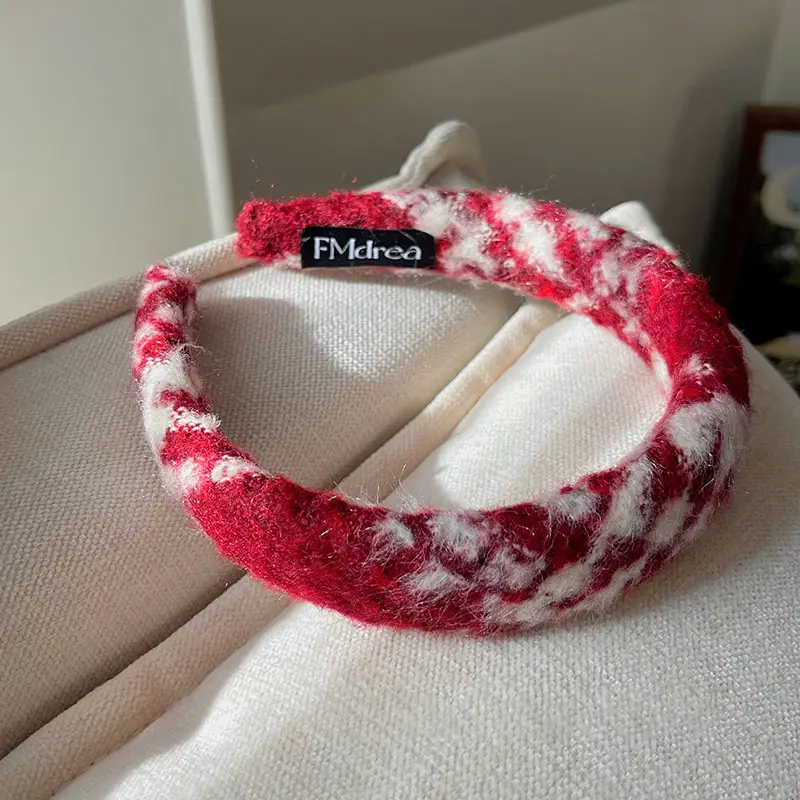 (New thickened) red and white pattern weaving
