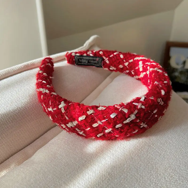 (New thickened) red and white plaid woven