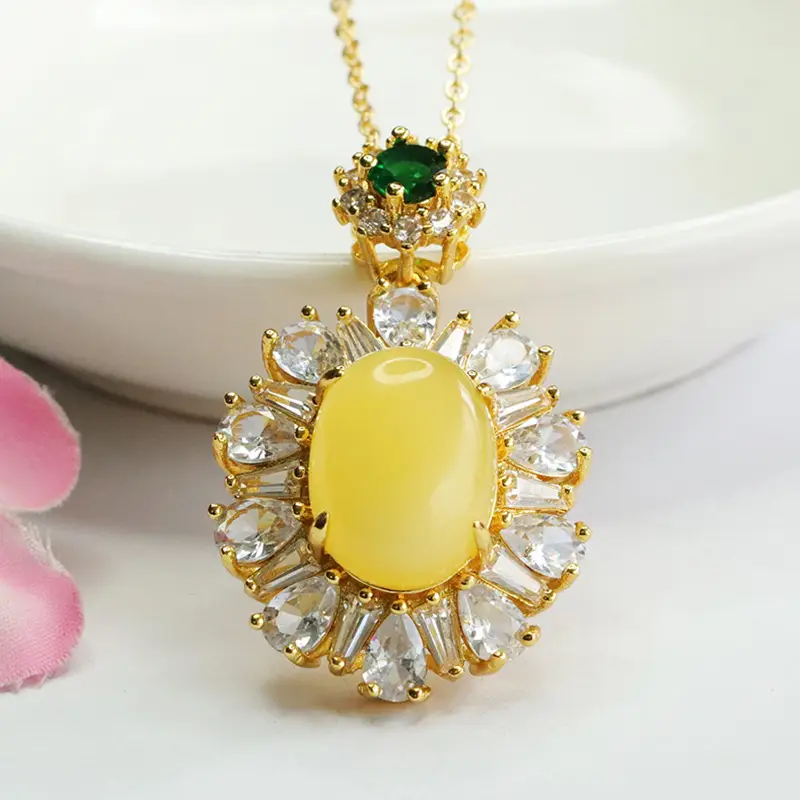 Guan Yu Pendant Yellow Amber Necklace Women's Jewelry — feature 4