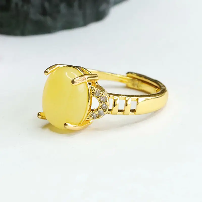 Guan Yu Natural Amber Ring Ethnic Style Gold
