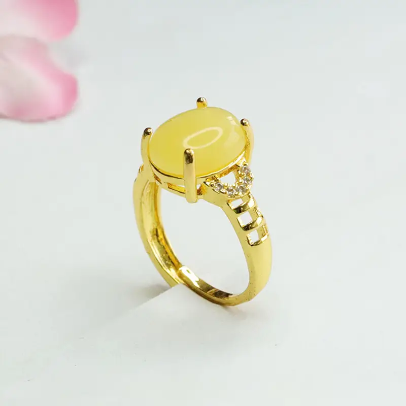 Guan Yu Natural Amber Ring Ethnic Style Gold