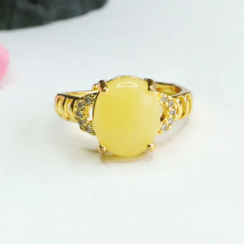 Guan Yu Natural Amber Ring Ethnic Style Gold — feature 4