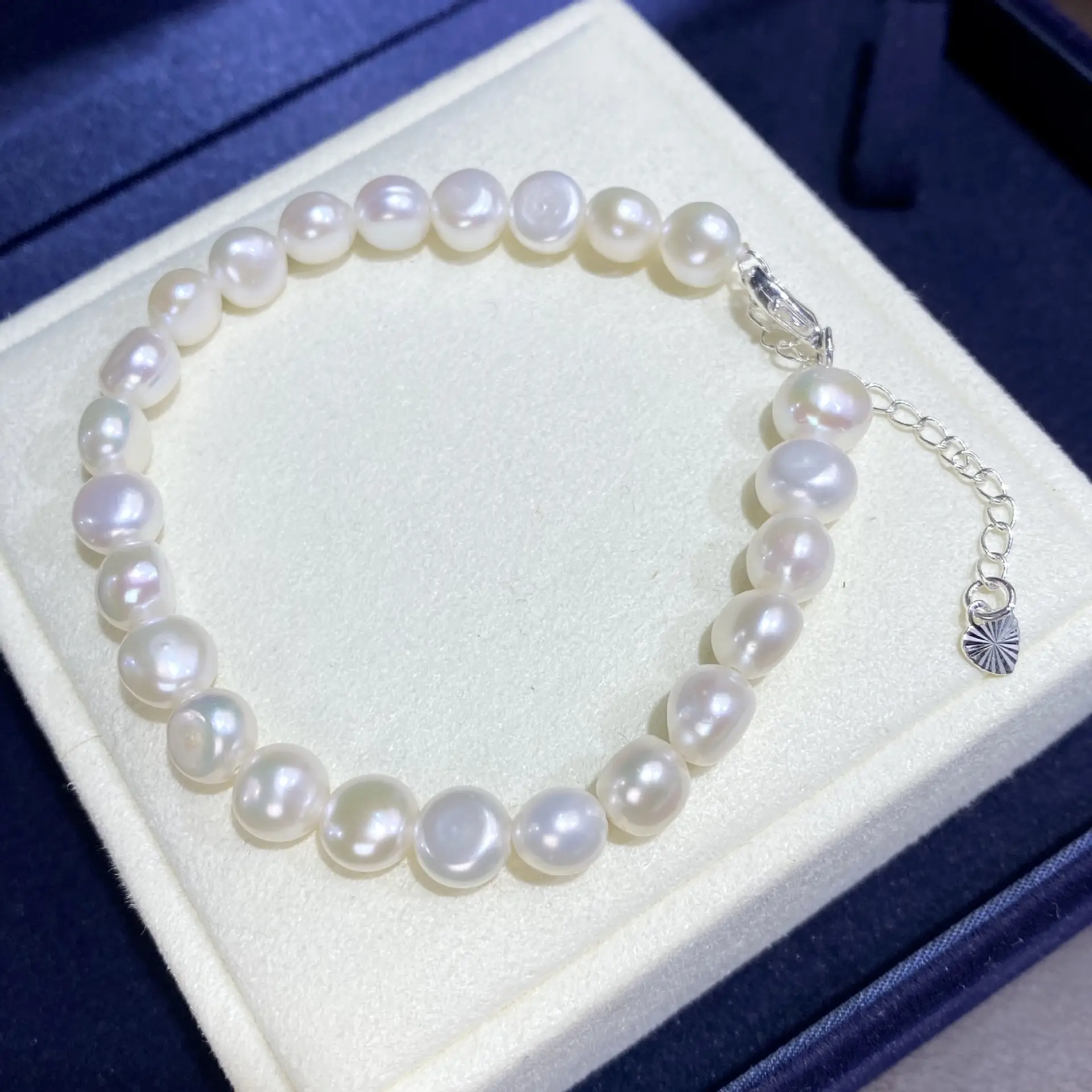 Freshwater Pearl Bracelet for Women's Gift — feature 6