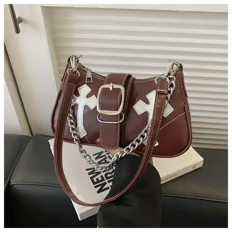 Black Cross Chain Shoulder Bag for Women Winter 2023 — feature 29