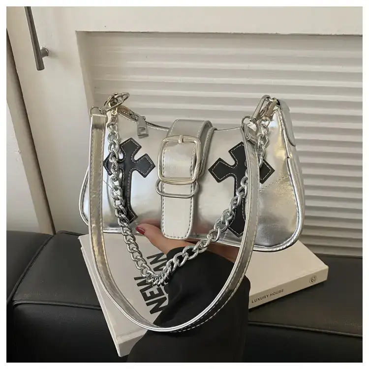 Black Cross Chain Shoulder Bag for Women Winter 2023 — feature 32