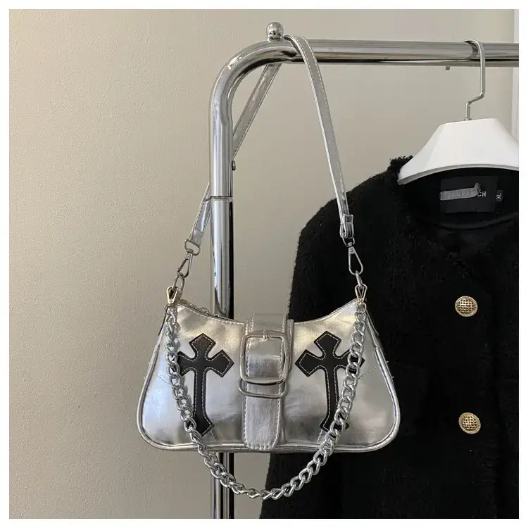 Black Cross Chain Shoulder Bag for Women Winter 2023 — feature 34
