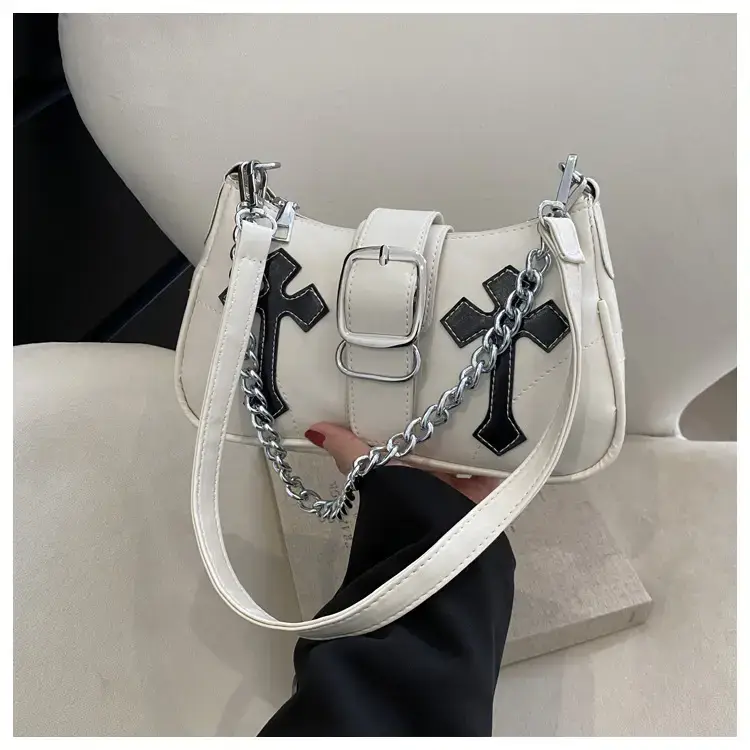 Black Cross Chain Shoulder Bag for Women Winter 2023 — feature 39