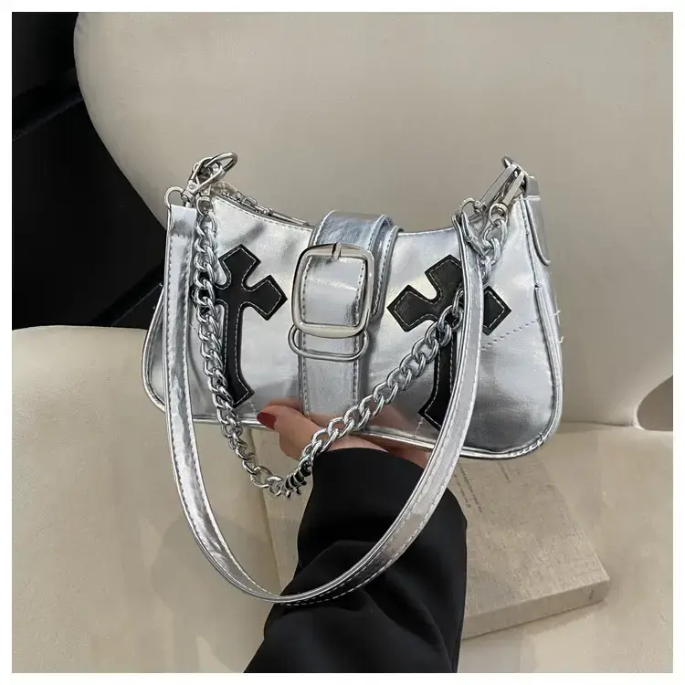 Black Cross Chain Shoulder Bag for Women Winter 2023 — feature 40