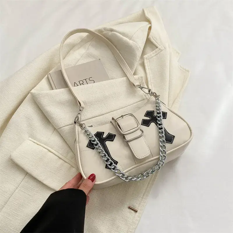 Black Cross Chain Shoulder Bag for Women Winter 2023 - Image 3