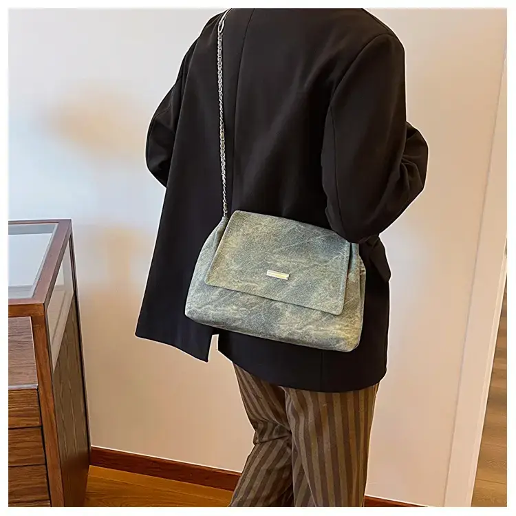 Korean Style Women's Grey Chain Shoulder Bag 2024 Winter — feature 10