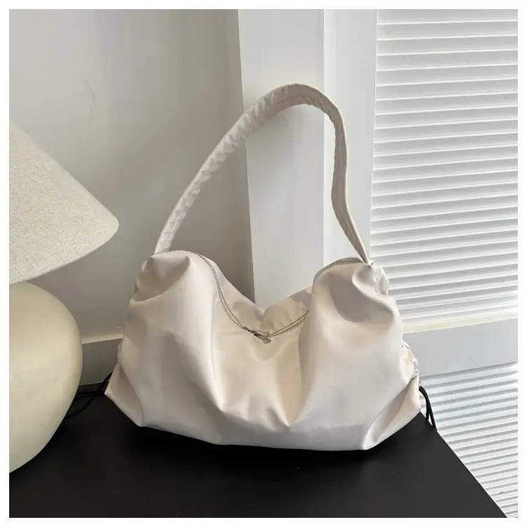 Black Nylon Shoulder Bag for Women 2024 Winter — feature 23