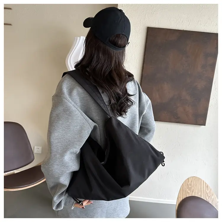Black Nylon Shoulder Bag for Women 2024 Winter — feature 7