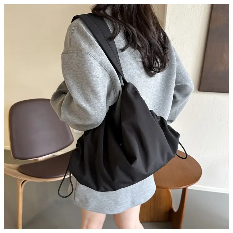 Black Nylon Shoulder Bag for Women 2024 Winter — feature 9