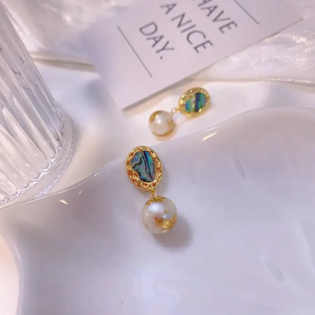 Natural Pearl Earrings French Retro S925 Gold Foil - Image 2
