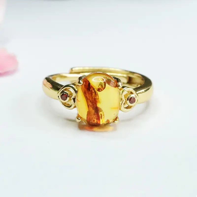 Guan Yu Natural Amber Ring for Women — feature 4