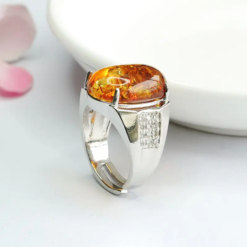 Guan Yu Natural Amber Ring Ethnic Style Jewelry — feature 8