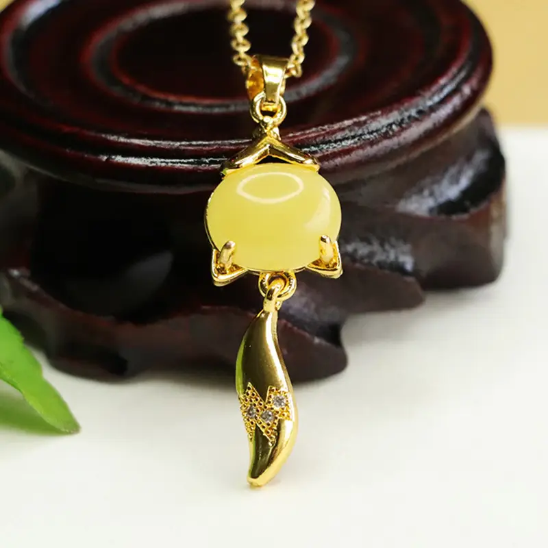 Aiyu Fox Necklace with Natural Amber Pendant - Image 4