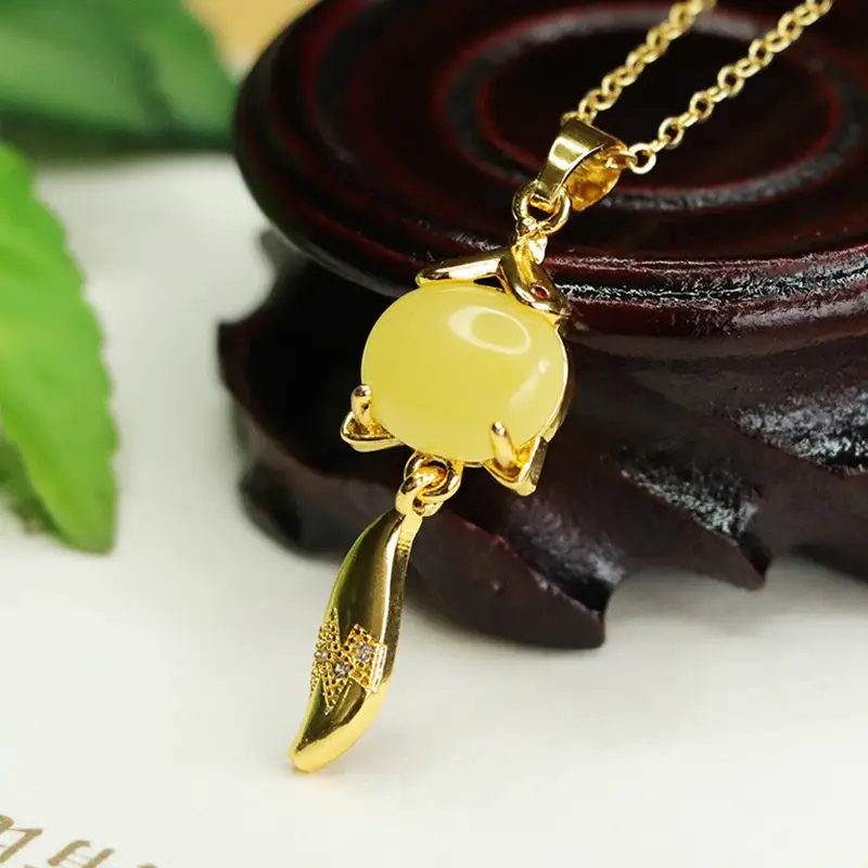 Aiyu Fox Necklace with Natural Amber Pendant - Image 5