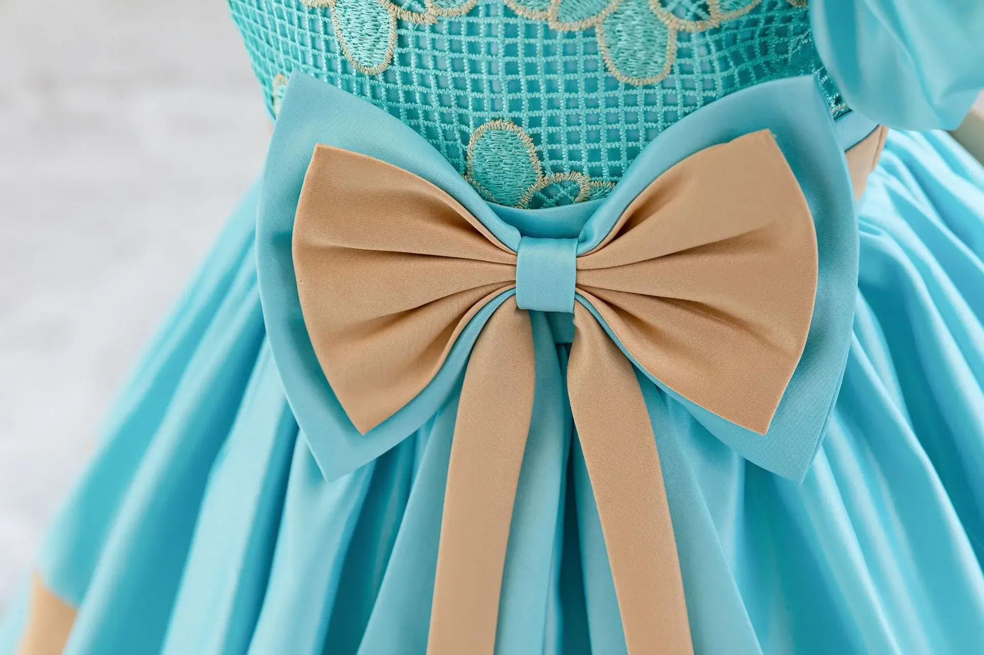 Girls' Pink Satin Bow Dress with Lace Puff Sleeves — feature 29