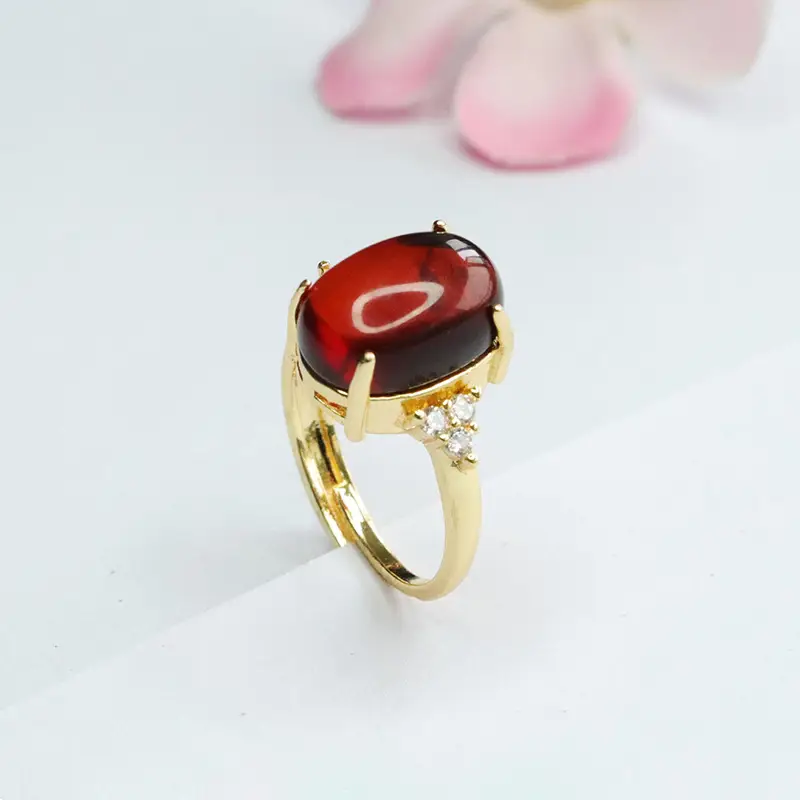 Guan Yu Natural Amber Claw Setting Ring for Women - Image 5