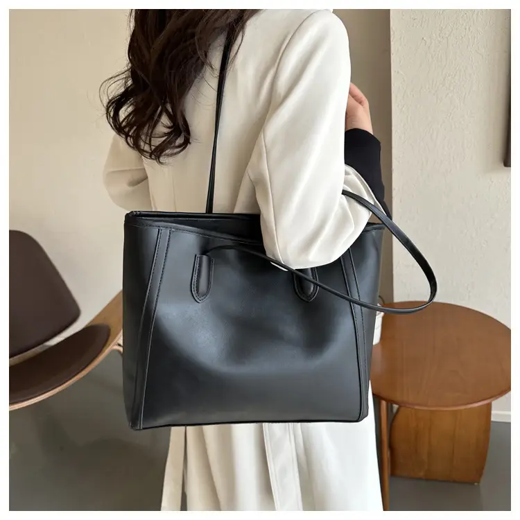 Korean Style Textured Shoulder Bag Brown 2023 — feature 10